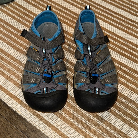 Keen Waterproof Newport H2 Blue Hiking Sandals with Toe Protection Boys Size 6 - Picture 2 of 8